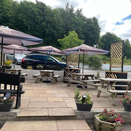 Chainbridge Usk Riverside Gastro Pub And Accommodation Trostrey Exterior foto
